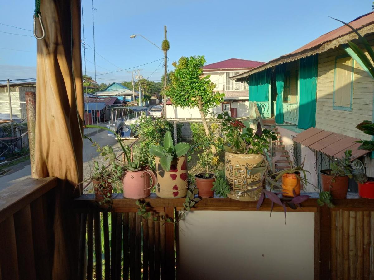Casa Lumiere Apartment Bocas del Toro Exterior photo